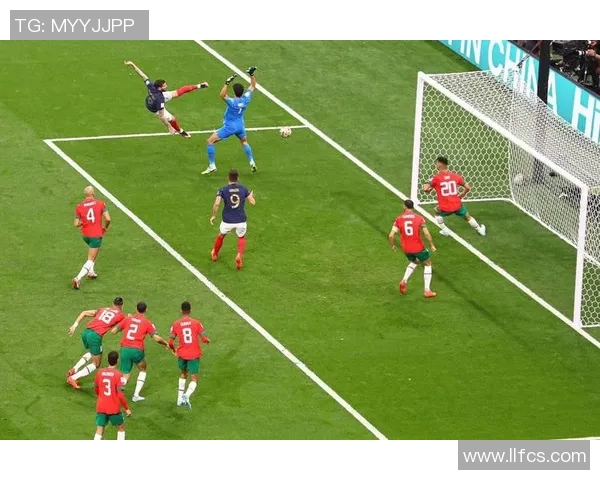 足球明星精彩瞬间全景展示与艺术创作合集